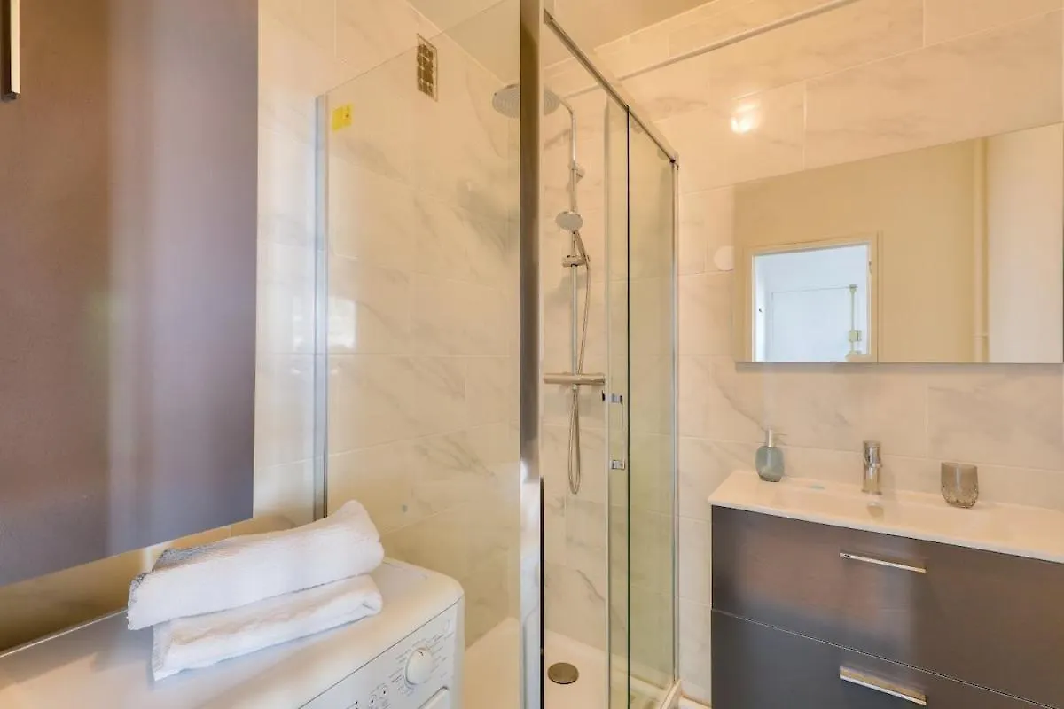 Stunning 1Br Flat 10 Min From The Eiffel Tower Apartment Paris France